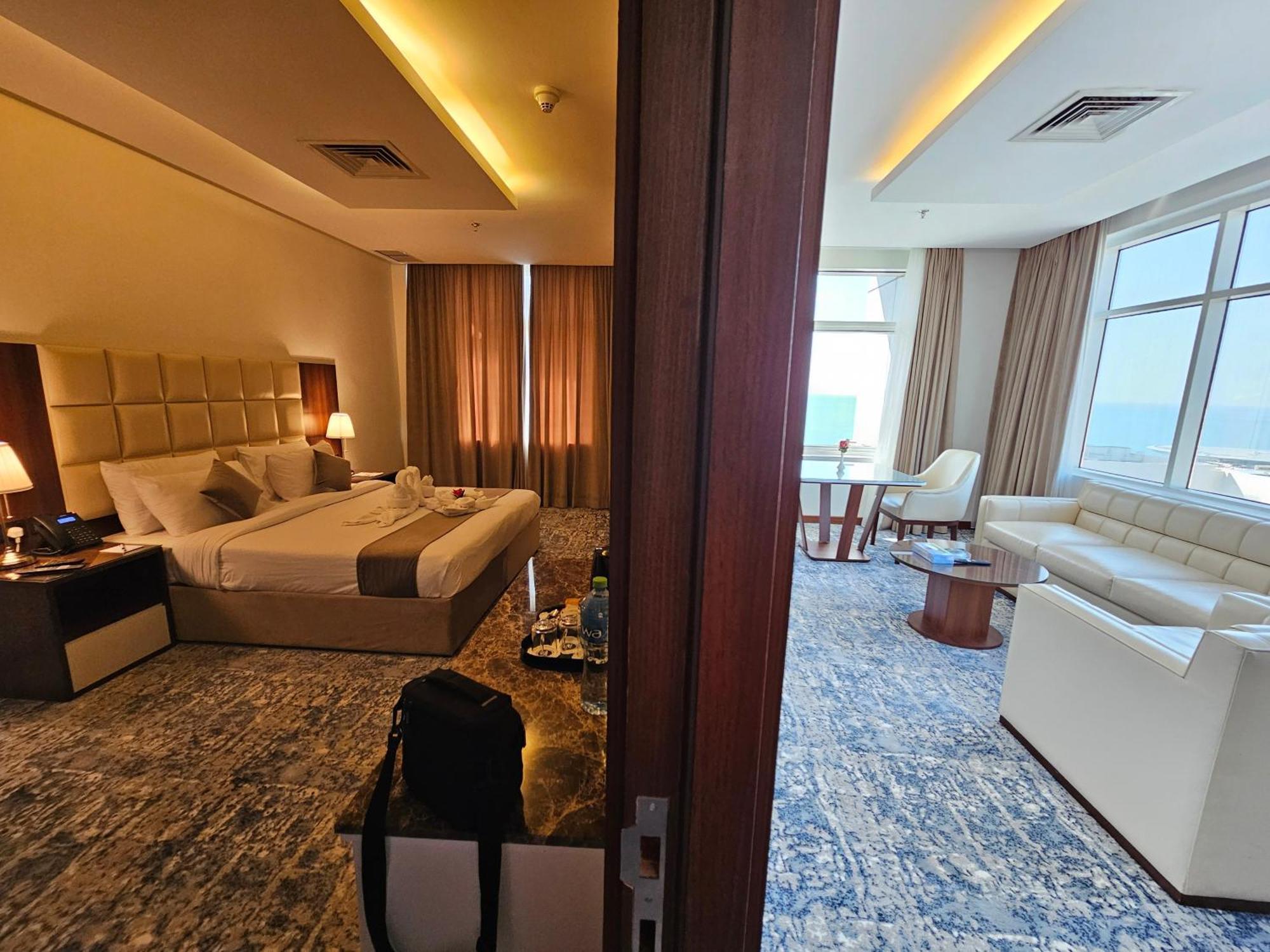 Dolphin Continental Hotel Kuwait City Exterior foto